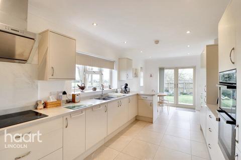 36 Fen Road, Timberland, Lincoln, LN4 3SD