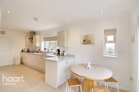 36 Fen Road, Timberland, Lincoln, LN4 3SD