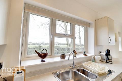 36 Fen Road, Timberland, Lincoln, LN4 3SD