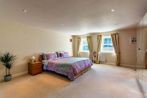 5 bedroom detached house for sale, Doveridge, Ashbourne, Derbyshire DE6 5JR