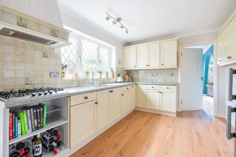 4 bedroom detached house for sale, Yarmouth Road, Norwich
