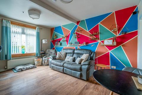 10 Kennington Avenue, Loanhead, EH20 9HZ