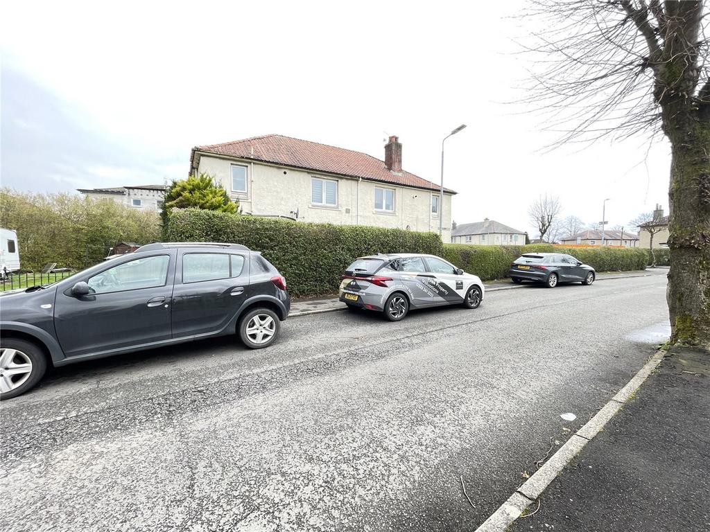 Abbott Crescent, Clydebank, G81 2 bed apartment for sale £89,000