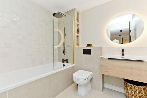 1/17 Ocean Way, Edinburgh, EH6 7DG