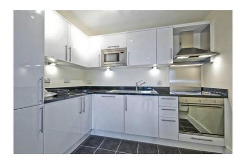 2 bedroom flat to rent, Wharfside Point South, Prestons Road, London, E14