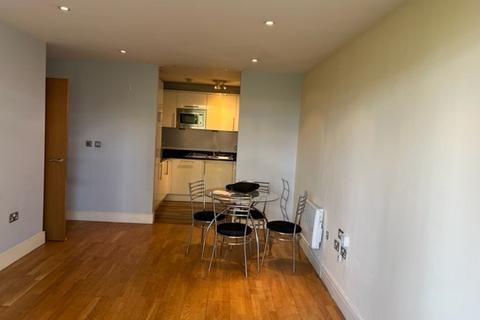 2 bedroom flat to rent, Wharfside Point South, Prestons Road, London, E14
