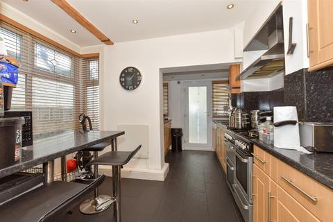 3 bedroom end of terrace house for sale, Danesmead Terrace, Margate, Kent