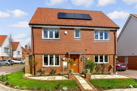 4 bedroom detached house for sale, Maids Close, Biddenden, Ashford, Kent