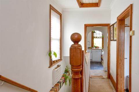 1 bedroom flat for sale, Millers Road, Brighton, East Sussex