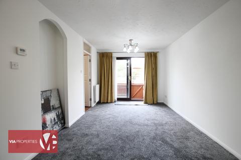 2 bedroom flat to rent, Windmill Lane, Waltham Cross EN8