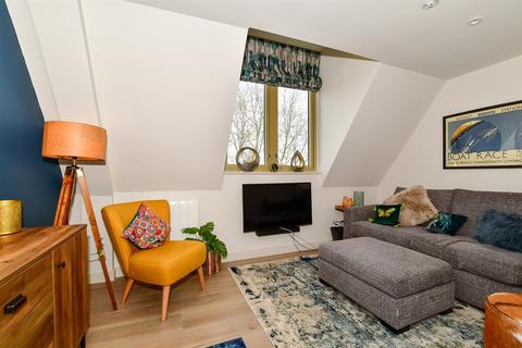 1 bedroom flat for sale, Mill Bay Lane, Horsham, West Sussex