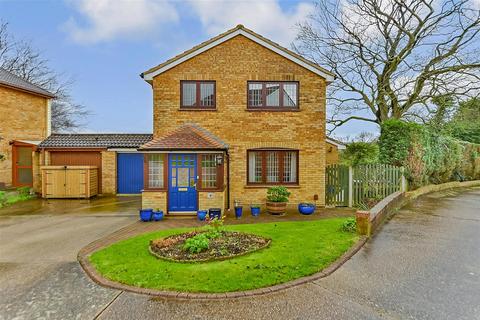 4 bedroom detached house for sale, Hamelin Road, Upper Gillingham, Kent