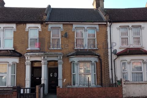 3 bedroom terraced house for sale, Markhouse Road, London E17