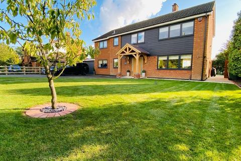 5 bedroom detached house for sale, High Street, St. Neots PE19