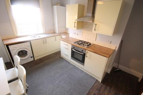 10 Belvedere Mount, Leeds, LS11 7ED