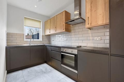 2 bedroom flat for sale - Church Lane, London NW9