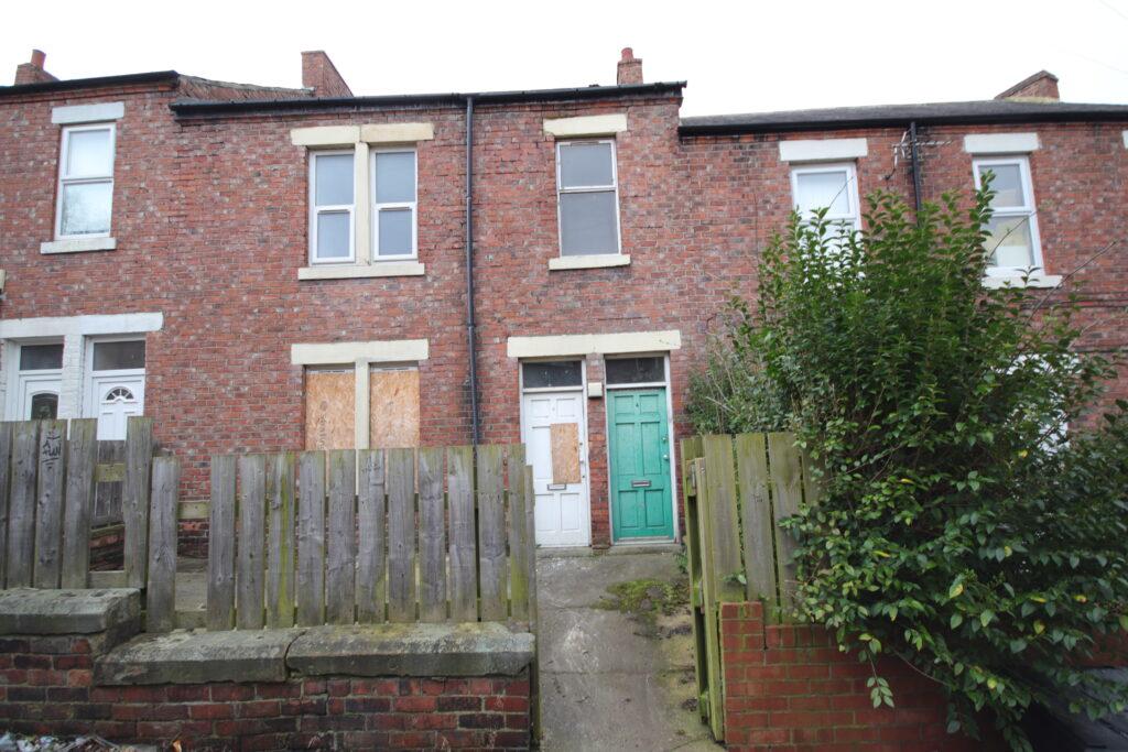 4 and 6 Denwick Avenue, Lemington... 5 bed property for sale £60,000