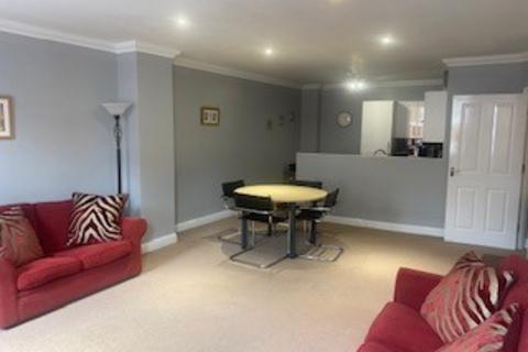 2 bedroom apartment to rent, St. Thomas Street, Weymouth DT4