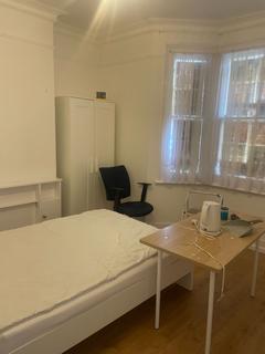 1 bedroom in a flat share to rent - Harrow Road, London NW10