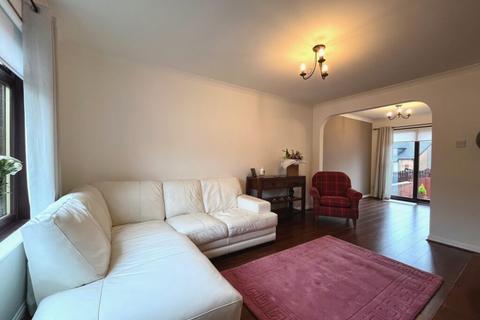 2 bedroom terraced house to rent, 5 Fyvie Crescent Airdrie ML6 8HJ