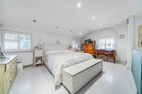 1b Vanbrugh Park Road, London, SE3 7NH