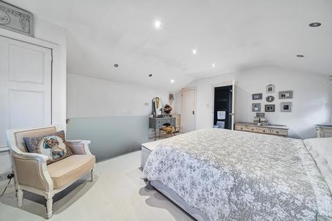 1b Vanbrugh Park Road, London, SE3 7NH