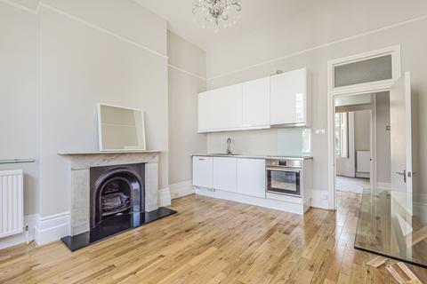 2 bedroom flat to rent, Sutherland Avenue Maida Vale W9