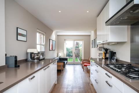 4 bedroom end of terrace house for sale, Cowper Road, Berkhamsted HP4