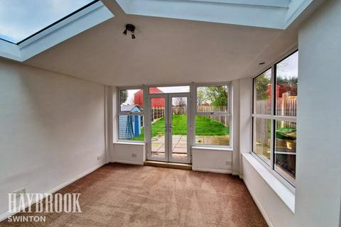 3 bedroom semi-detached house for sale, Manor Road, Swinton