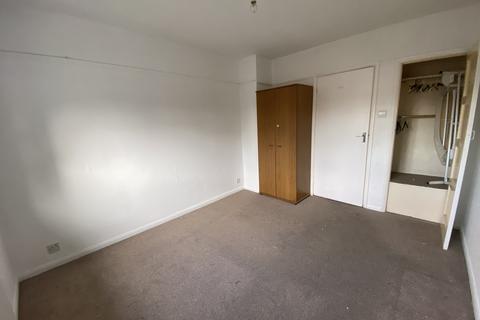 1 bedroom duplex for sale, London Road, Mitcham, CR4