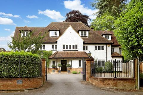 9 bedroom detached house for sale, North Park, Chalfont St. Peter, Gerrards Cross, Buckinghamshire, SL9