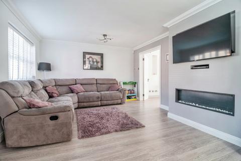 59 Hatfield Road, Rayleigh, SS6 9AP
