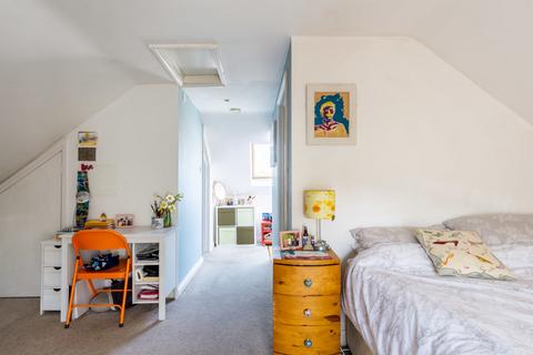 3 bedroom maisonette for sale, Heron Court Road, Winton Rec
