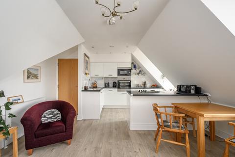 2 bedroom flat for sale, Barnton Grove, Edinburgh EH4