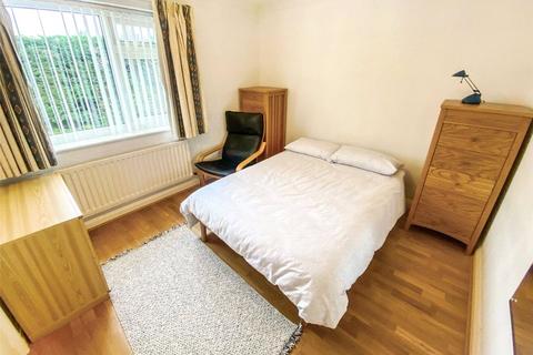 6 Croft Way, Frimley, Camberley, GU16 8LN