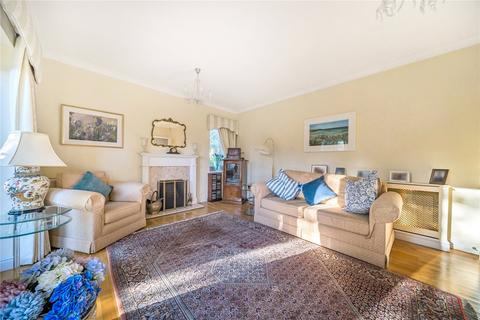 2 Edgemoor Road, Frimley, Camberley, GU16 9QY