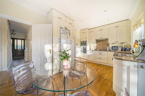 2 Edgemoor Road, Frimley, Camberley, GU16 9QY