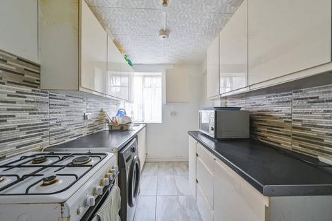 2 bedroom flat for sale, Parkhurst Road, Islington, London, N7
