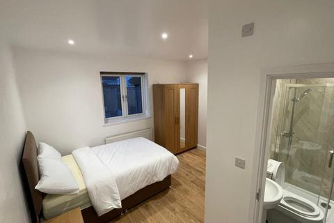 1 bedroom in a house share to rent, Brampton Road Bexleyheath DA7