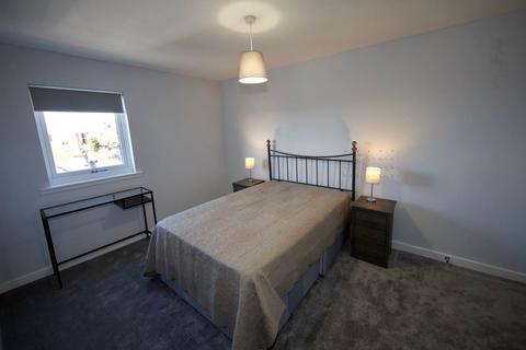 3 bedroom flat to rent, Hilltown , Dundee,