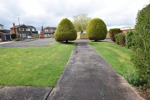 3 bedroom semi-detached house for sale, Holly Close, Market Drayton, Shropshire