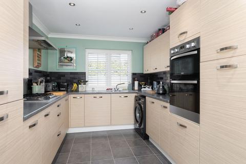 4 bedroom detached house for sale, Henlow, Henlow SG16