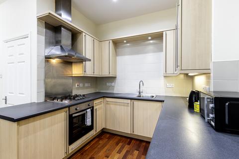 1 bedroom flat to rent,  Elsham Road, London W14