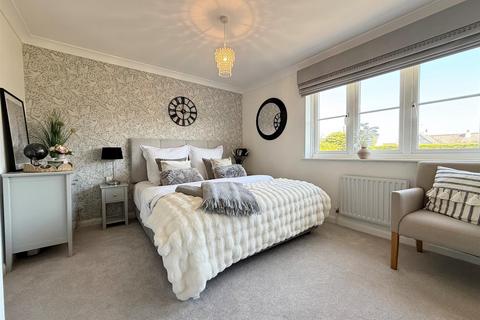 15 Broomfields, Hartley, Longfield, DA3 8BW