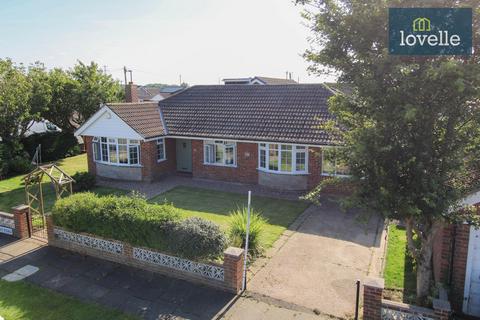 4 bedroom detached bungalow for sale, Dawlish Road, Grimsby DN33