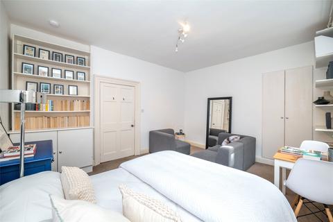 Flat 2/1, 49 Thistle Street, Edinburgh, EH2 1DY