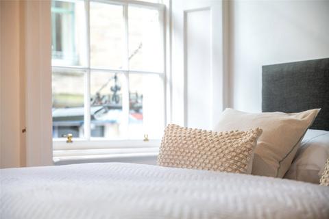 Flat 2/1, 49 Thistle Street, Edinburgh, EH2 1DY