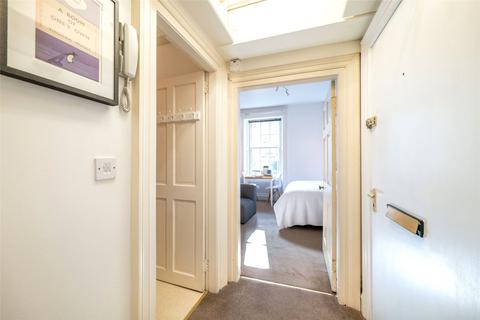 Flat 2/1, 49 Thistle Street, Edinburgh, EH2 1DY