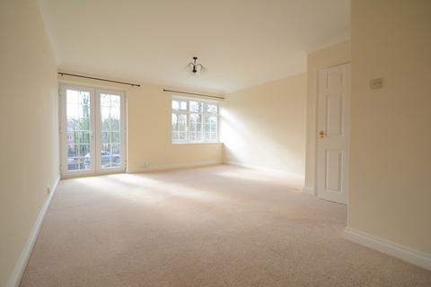 2 bedroom apartment for sale, Station Avenue, Walton On Thames