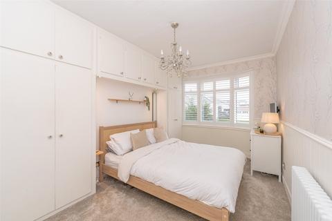 2 bedroom bungalow for sale, 115 Craigleith Hill Crescent, Edinburgh, EH4